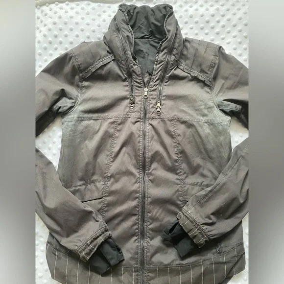 Lululemon Spring Forward Jacket - Picture 1 of 4